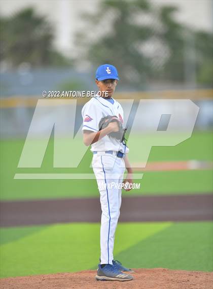 Thumbnail 2 in Cerritos @ Glenn photogallery.