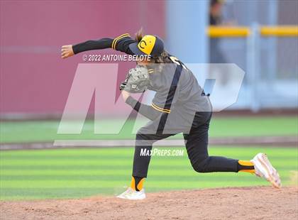 Thumbnail 1 in Cerritos @ Glenn photogallery.