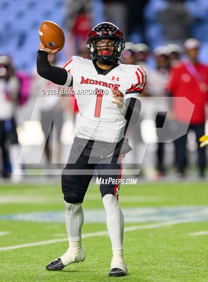 Thumbnail 1 in Northeastern vs. Monroe (NCHSAA 2A Final) photogallery.