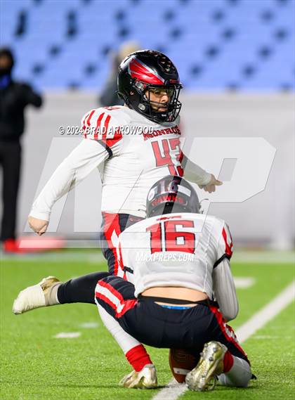 Thumbnail 1 in Northeastern vs. Monroe (NCHSAA 2A Final) photogallery.