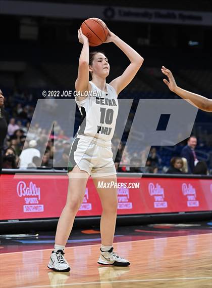 Thumbnail 2 in Cedar Park vs Memorial (UIL 5A State Final) photogallery.