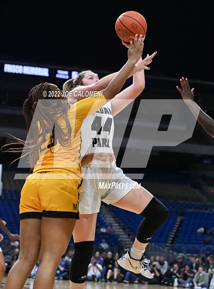 Thumbnail 3 in Cedar Park vs Memorial (UIL 5A State Final) photogallery.