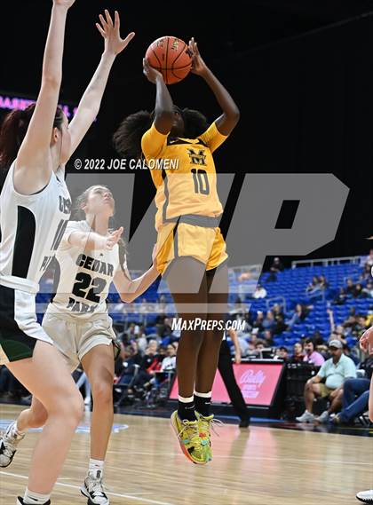 Thumbnail 2 in Cedar Park vs Memorial (UIL 5A State Final) photogallery.