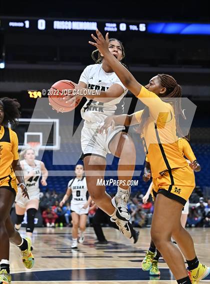 Thumbnail 2 in Cedar Park vs Memorial (UIL 5A State Final) photogallery.