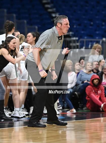 Thumbnail 3 in Cedar Park vs Memorial (UIL 5A State Final) photogallery.