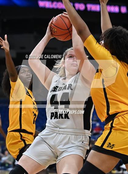 Thumbnail 2 in Cedar Park vs Memorial (UIL 5A State Final) photogallery.