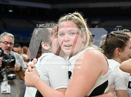 Thumbnail 1 in Cedar Park vs Memorial (UIL 5A State Final) photogallery.