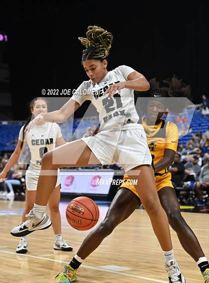 Thumbnail 3 in Cedar Park vs Memorial (UIL 5A State Final) photogallery.