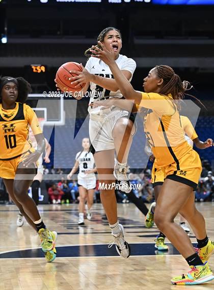 Thumbnail 1 in Cedar Park vs Memorial (UIL 5A State Final) photogallery.