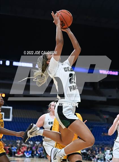 Thumbnail 2 in Cedar Park vs Memorial (UIL 5A State Final) photogallery.