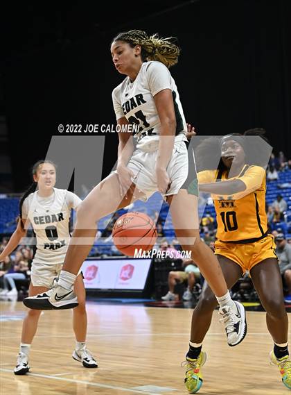 Thumbnail 3 in Cedar Park vs Memorial (UIL 5A State Final) photogallery.
