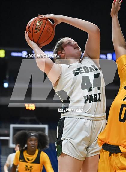 Thumbnail 2 in Cedar Park vs Memorial (UIL 5A State Final) photogallery.