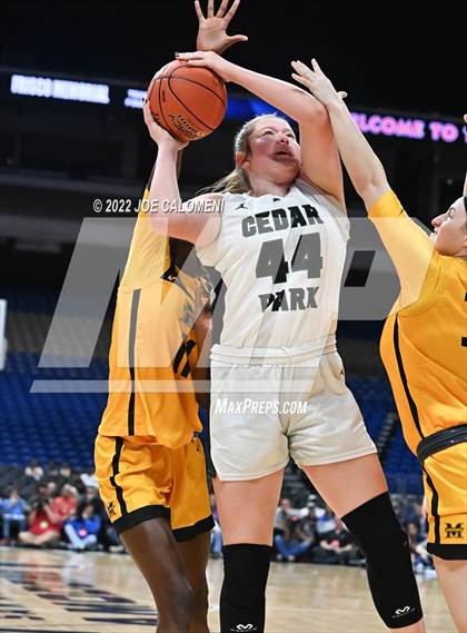 Thumbnail 2 in Cedar Park vs Memorial (UIL 5A State Final) photogallery.