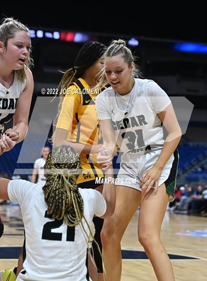 Thumbnail 3 in Cedar Park vs Memorial (UIL 5A State Final) photogallery.