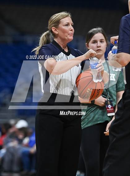 Thumbnail 1 in Cedar Park vs Memorial (UIL 5A State Final) photogallery.