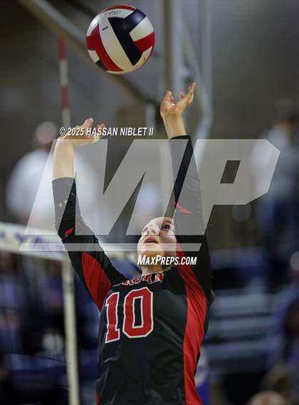 Thumbnail 1 in Ringgold vs. Morgan County (GHSA 2A Final) photogallery.