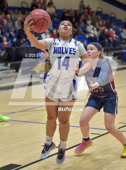 Thumbnail 1 in Perry @ Chandler photogallery.