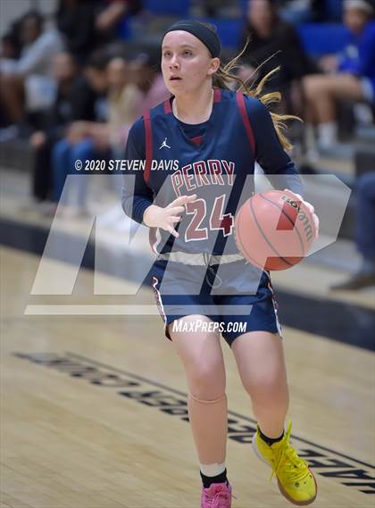 Thumbnail 3 in Perry @ Chandler photogallery.