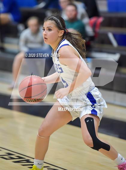 Thumbnail 2 in Perry @ Chandler photogallery.