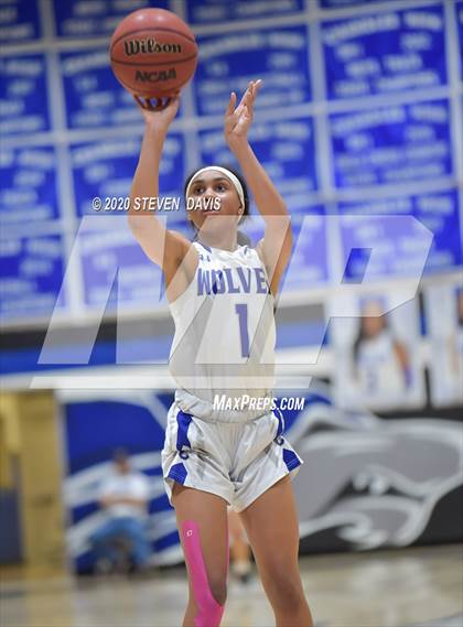Thumbnail 3 in Perry @ Chandler photogallery.