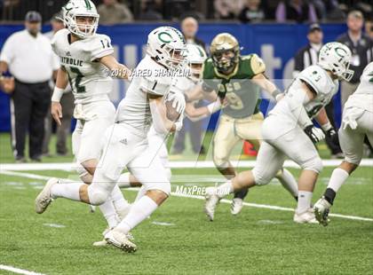 Thumbnail 1 in Catholic of Pointe Coupee vs. Ouachita Christian (LHSAA Division IV Final) photogallery.