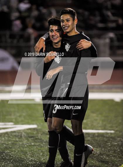 Thumbnail 2 in Sunnyside vs. Campo Verde (AIA 5A Final) photogallery.