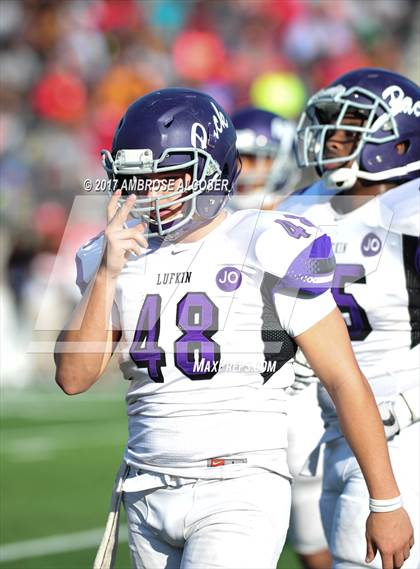 Thumbnail 1 in Westfield vs. Lufkin (UIL 6A Regional Playoff) photogallery.