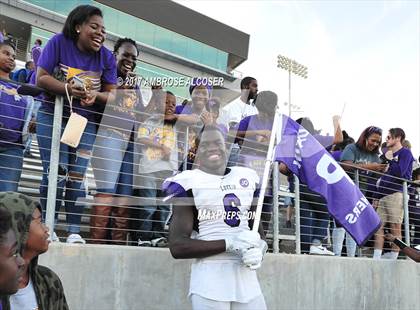 Thumbnail 1 in Westfield vs. Lufkin (UIL 6A Regional Playoff) photogallery.