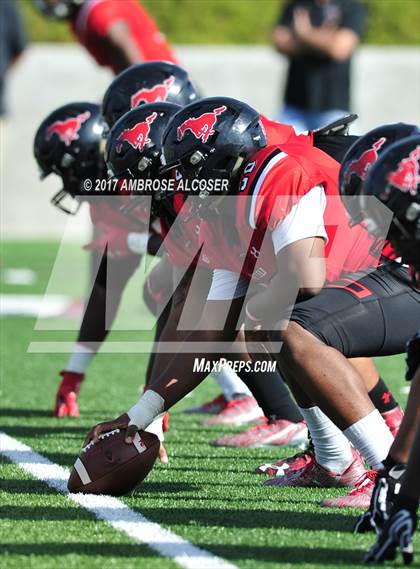 Thumbnail 1 in Westfield vs. Lufkin (UIL 6A Regional Playoff) photogallery.