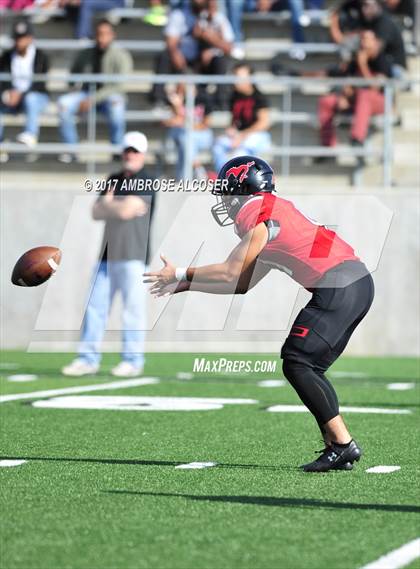 Thumbnail 1 in Westfield vs. Lufkin (UIL 6A Regional Playoff) photogallery.