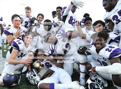 Thumbnail 1 in Westfield vs. Lufkin (UIL 6A Regional Playoff) photogallery.