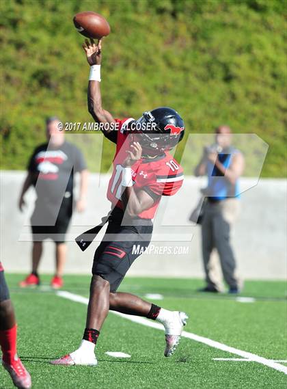 Thumbnail 1 in Westfield vs. Lufkin (UIL 6A Regional Playoff) photogallery.