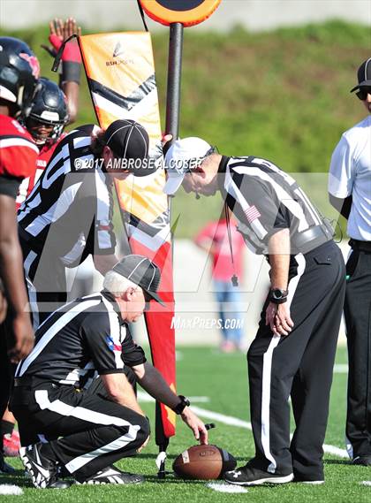 Thumbnail 2 in Westfield vs. Lufkin (UIL 6A Regional Playoff) photogallery.