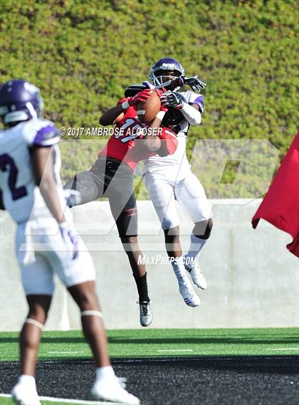 Thumbnail 3 in Westfield vs. Lufkin (UIL 6A Regional Playoff) photogallery.