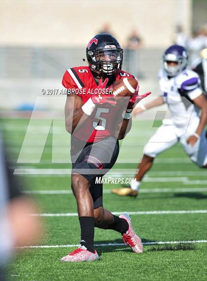 Thumbnail 2 in Westfield vs. Lufkin (UIL 6A Regional Playoff) photogallery.