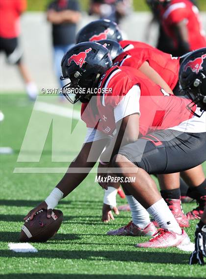 Thumbnail 3 in Westfield vs. Lufkin (UIL 6A Regional Playoff) photogallery.
