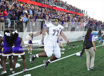 Thumbnail 2 in Westfield vs. Lufkin (UIL 6A Regional Playoff) photogallery.