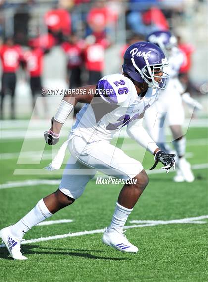 Thumbnail 3 in Westfield vs. Lufkin (UIL 6A Regional Playoff) photogallery.