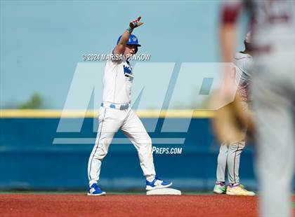 Thumbnail 2 in Auburn vs Whitesboro (NYSPHSAA Section 3 AA Semifinal) photogallery.