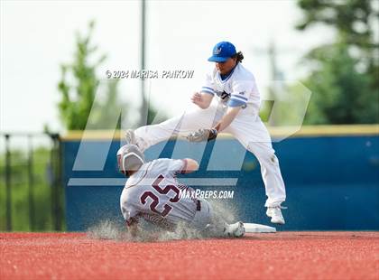 Thumbnail 1 in Auburn vs Whitesboro (NYSPHSAA Section 3 AA Semifinal) photogallery.