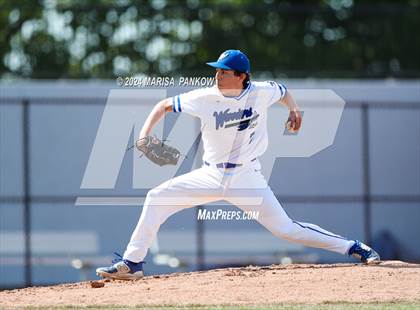 Thumbnail 2 in Auburn vs Whitesboro (NYSPHSAA Section 3 AA Semifinal) photogallery.