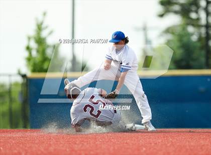 Thumbnail 2 in Auburn vs Whitesboro (NYSPHSAA Section 3 AA Semifinal) photogallery.