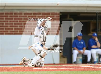 Thumbnail 2 in Auburn vs Whitesboro (NYSPHSAA Section 3 AA Semifinal) photogallery.