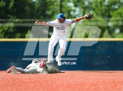 Thumbnail 2 in Auburn vs Whitesboro (NYSPHSAA Section 3 AA Semifinal) photogallery.