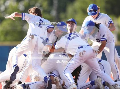 Thumbnail 3 in Auburn vs Whitesboro (NYSPHSAA Section 3 AA Semifinal) photogallery.