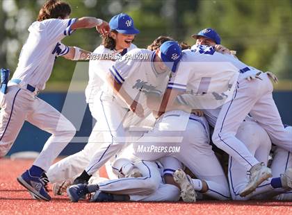 Thumbnail 3 in Auburn vs Whitesboro (NYSPHSAA Section 3 AA Semifinal) photogallery.