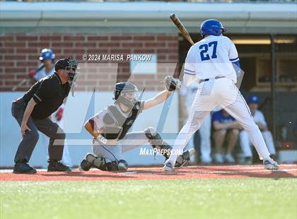 Thumbnail 3 in Auburn vs Whitesboro (NYSPHSAA Section 3 AA Semifinal) photogallery.