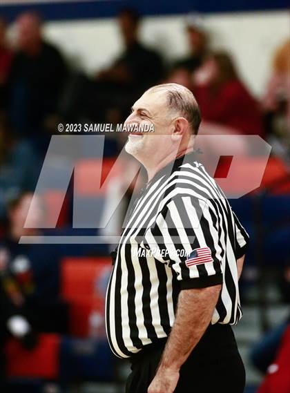 Thumbnail 3 in Oaks Christian vs La Canada (8th Annual West Valley Tip-Off Classic) photogallery.