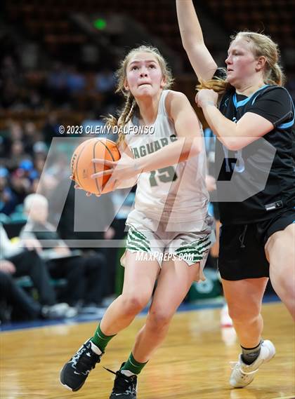 Thumbnail 3 in D'Evelyn vs Riverdale Ridge (CHSAA 4A Great 8) photogallery.