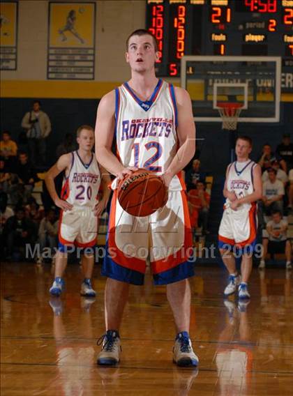 Thumbnail 1 in Meridian vs. Okawville (IHSA Class 1A Sectional Semifinal) photogallery.